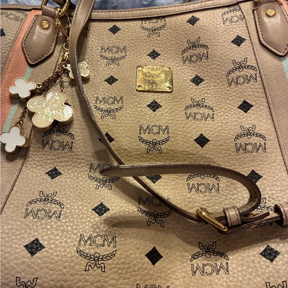 MCM Tan & Pink Monogram Tote Bag Gold Accents Q4382 München - Picture 2 of 11
